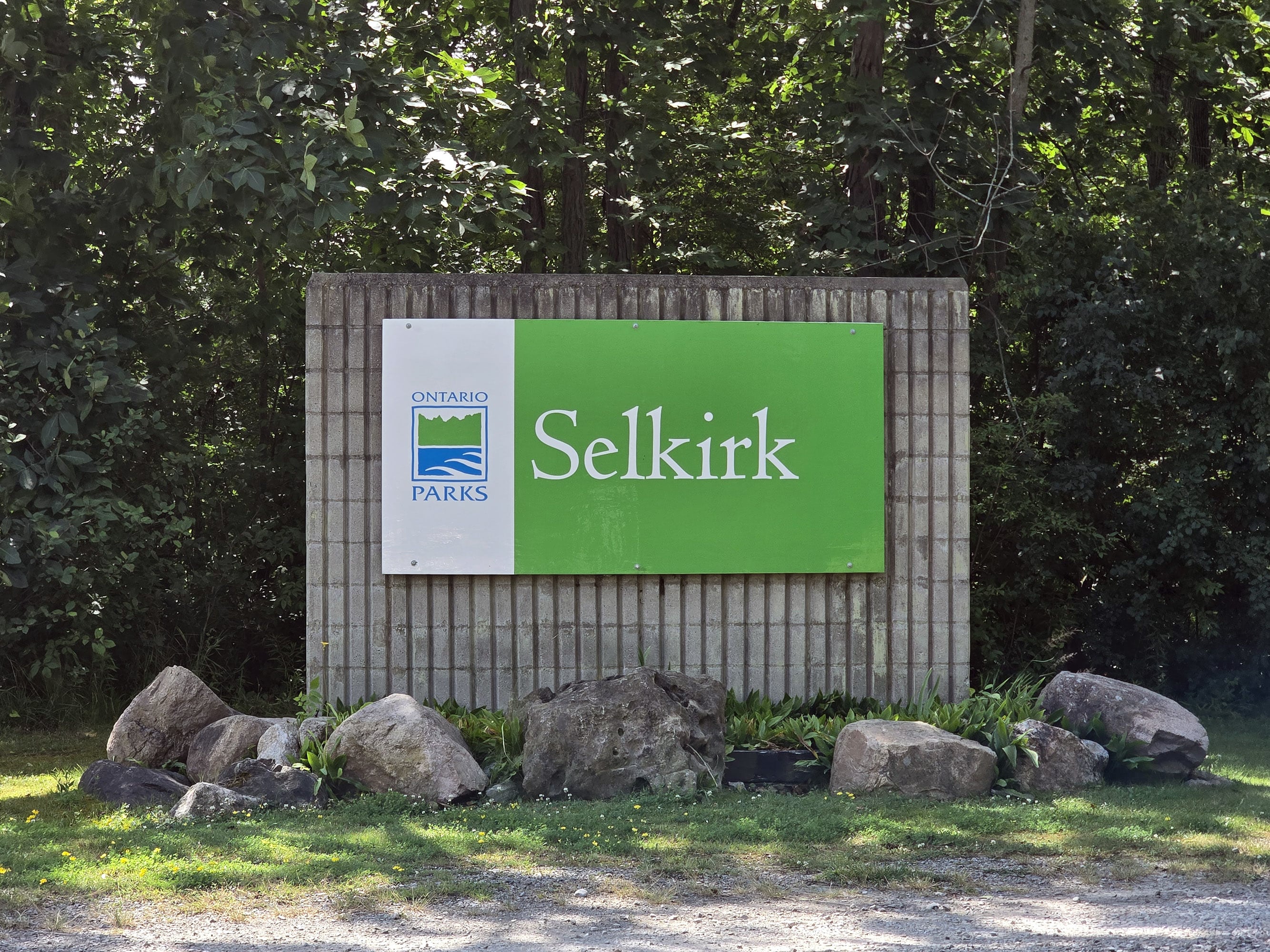The Selkirk Provincial Park road sign.