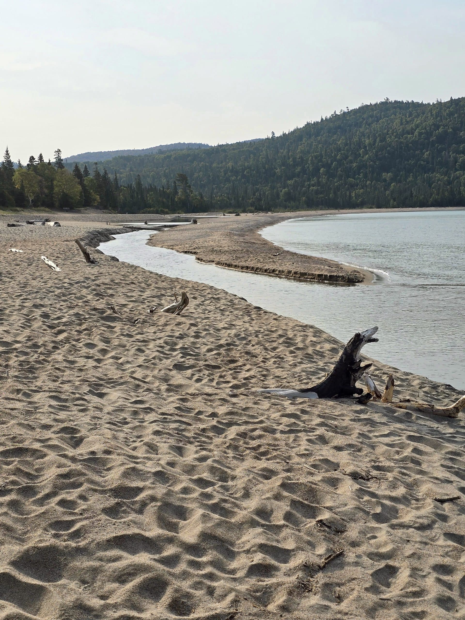 The beach at Old Woman Bay in Lake Superior Provincial Park.