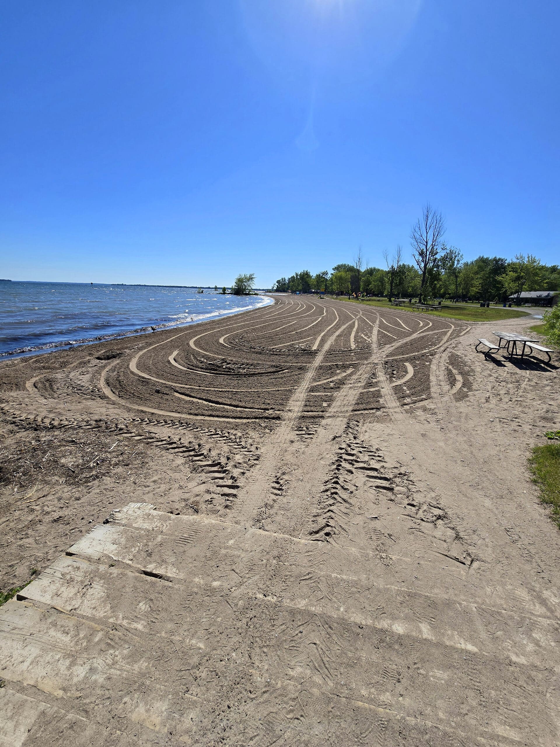 Sibbald point provincial park beach, a large well groomed beach on lake simcoe.
