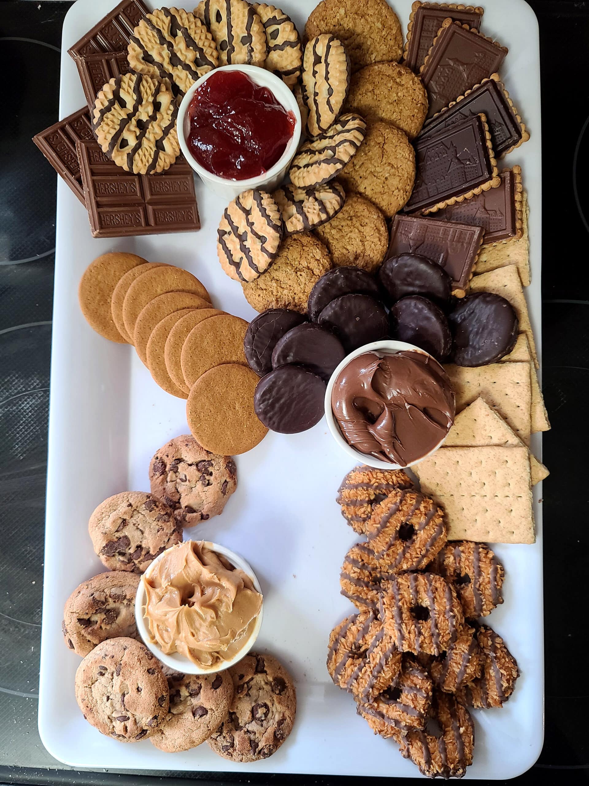 Pieces of chocolate added to the cookies and ramekins of dips.