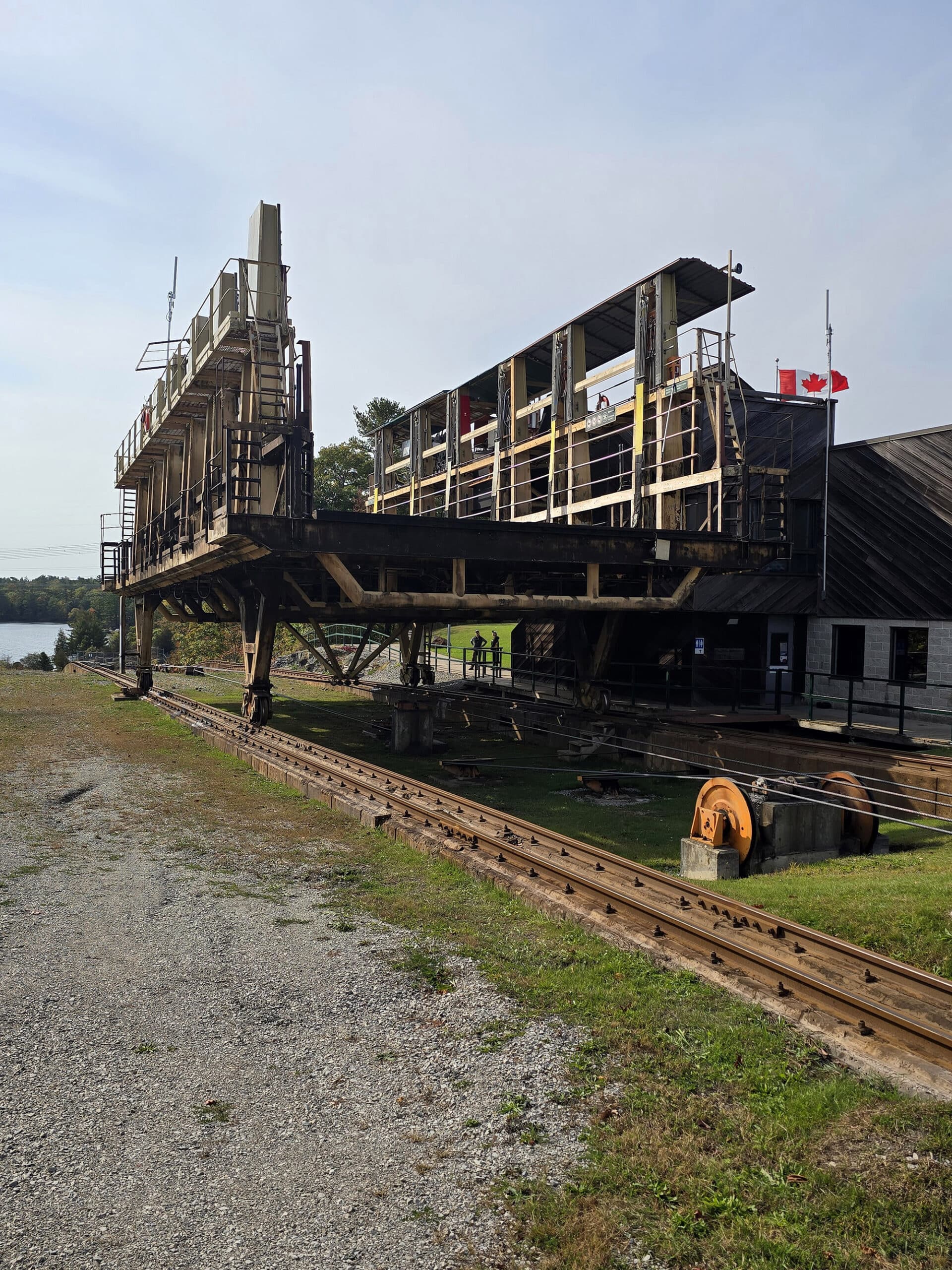 The Big Chute Marine Railcar in front of the Railway Visitor Centre.