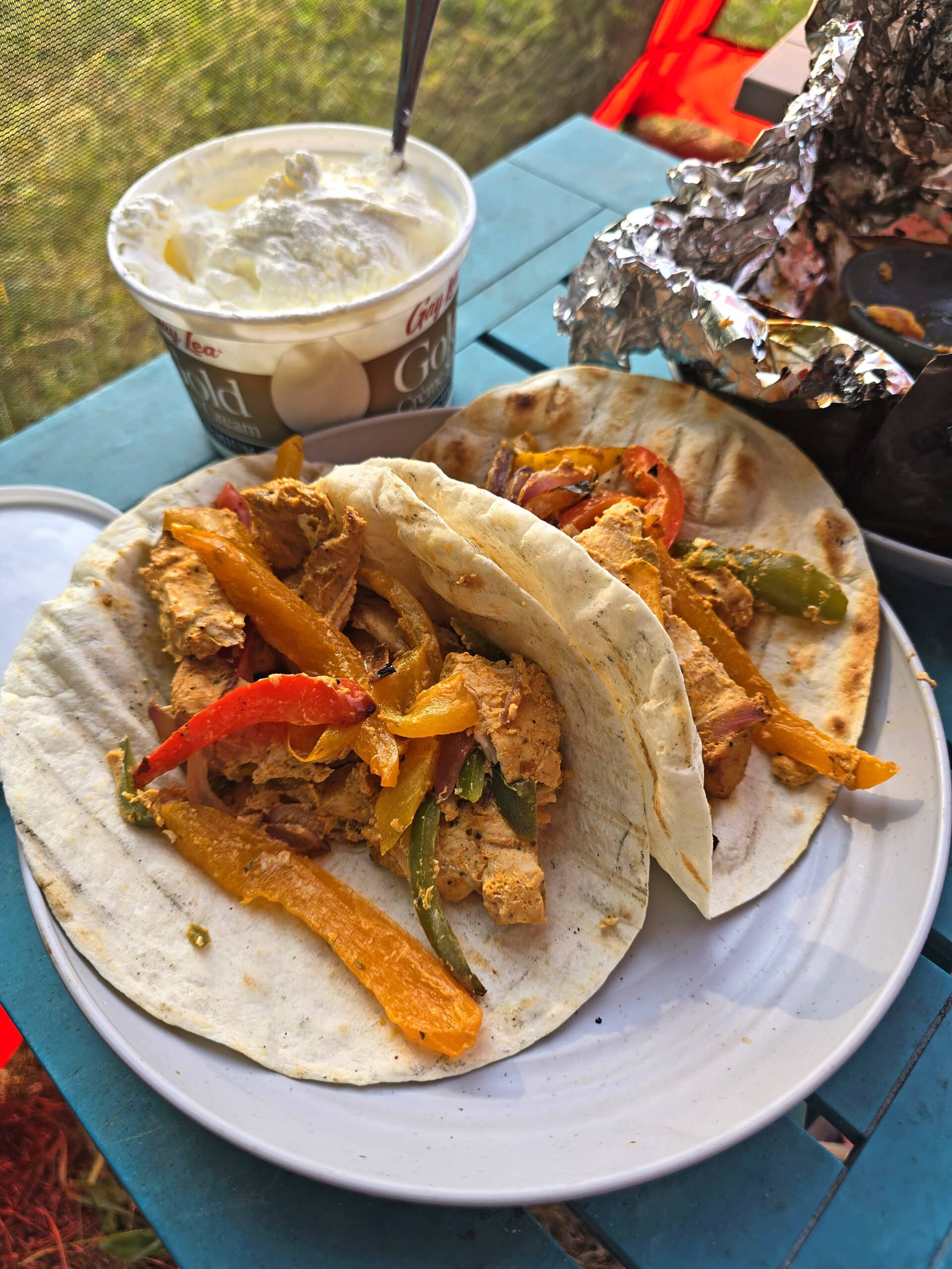 A plate of campfire chicken fajitas.