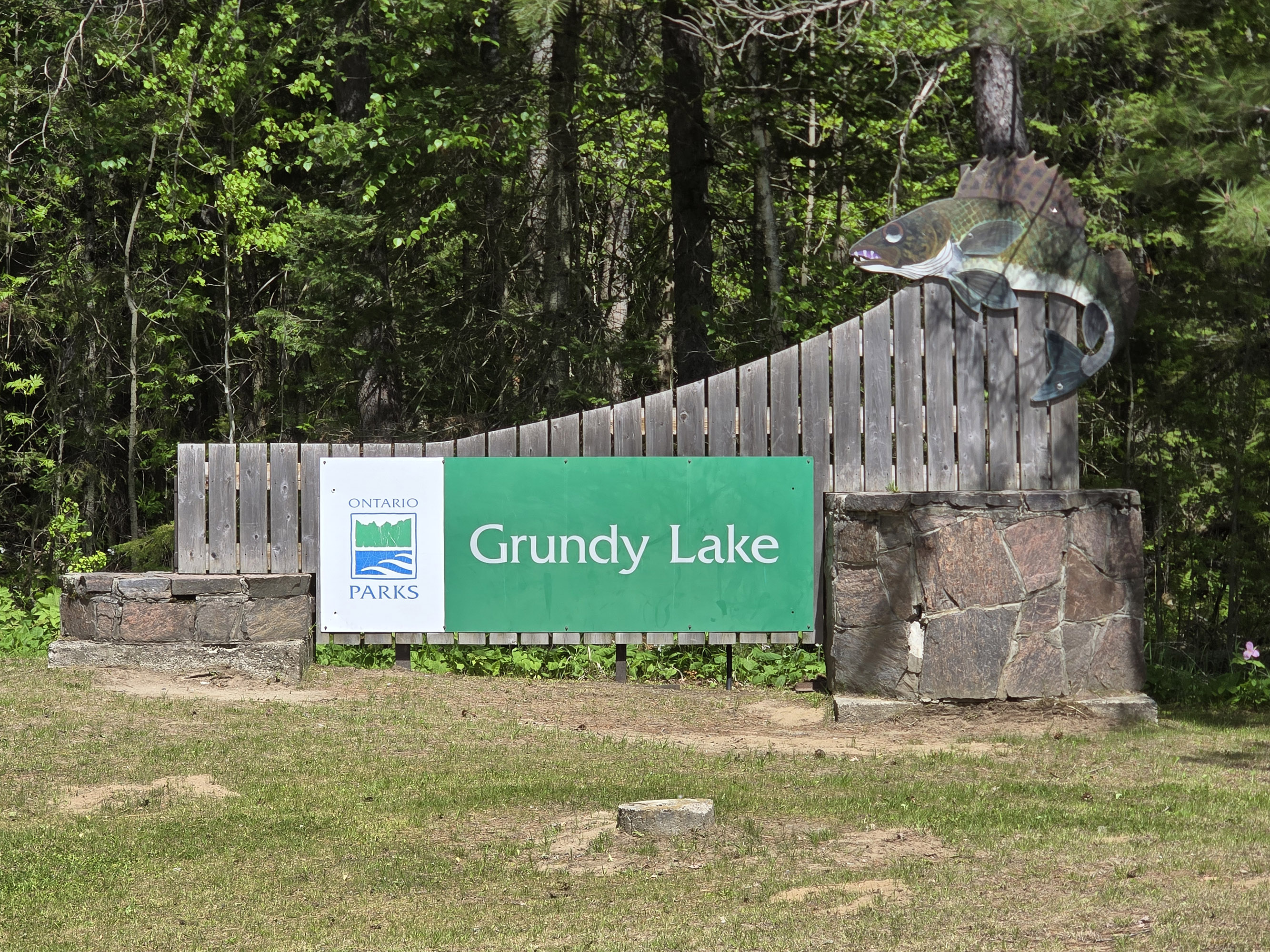 The Grundy Lake Provincial Park sign.
