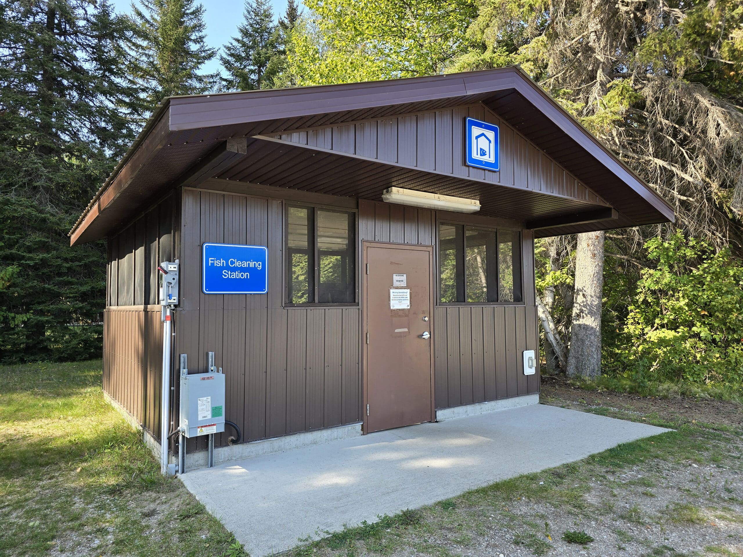 The fish cleaning station at white lake provincial park.