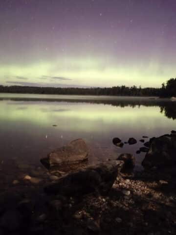 A bright green northern lights display in Ontario.