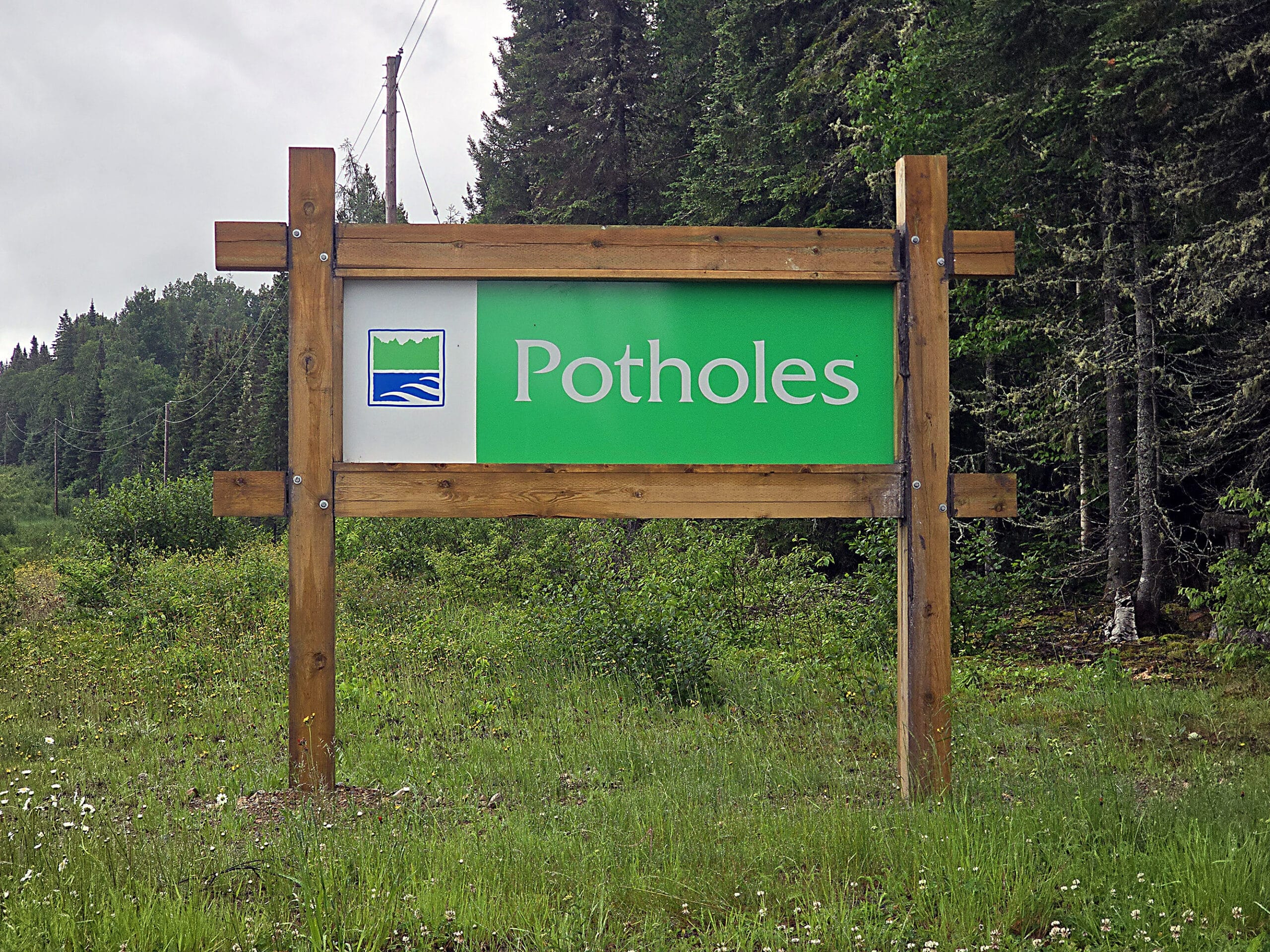 The Potholes Provincial Park sign.