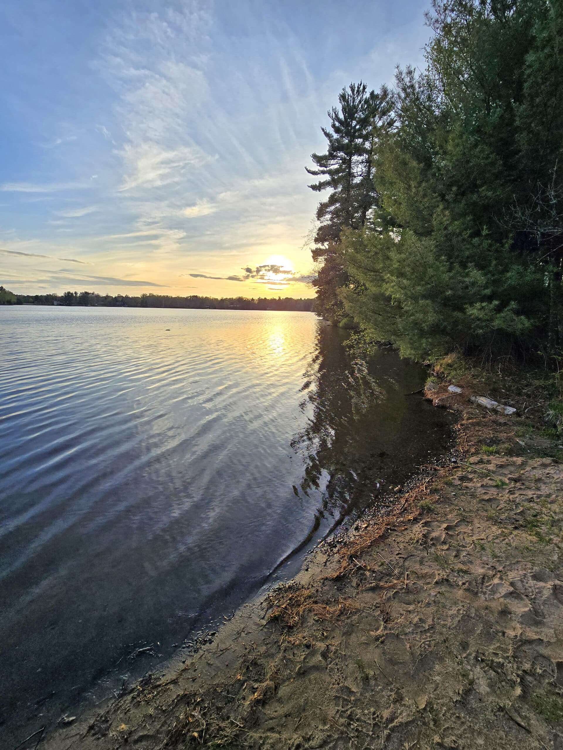 Oastler Lake at sunset.
