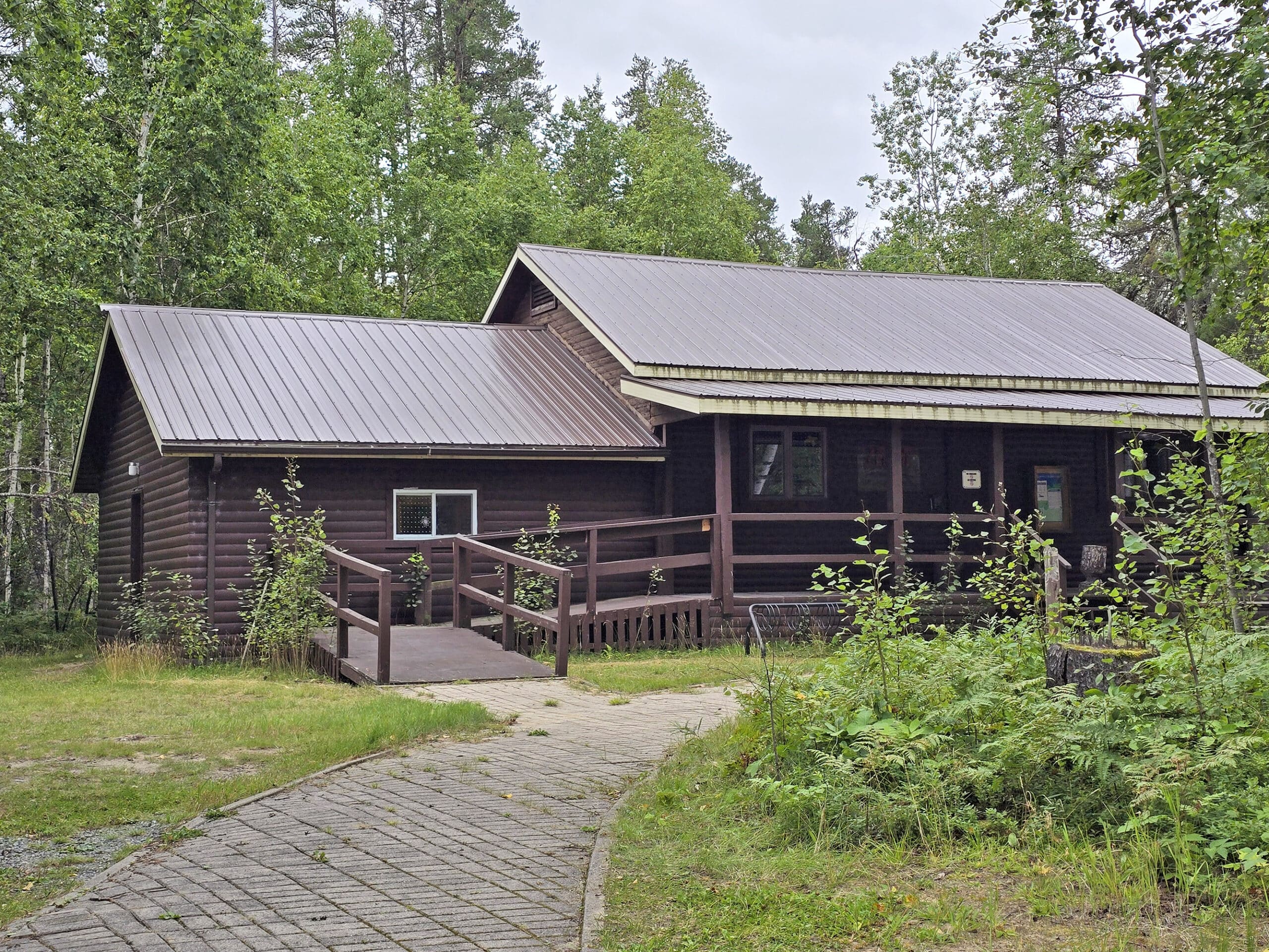 The visitor center at Kettle Lakes Provincial Park.