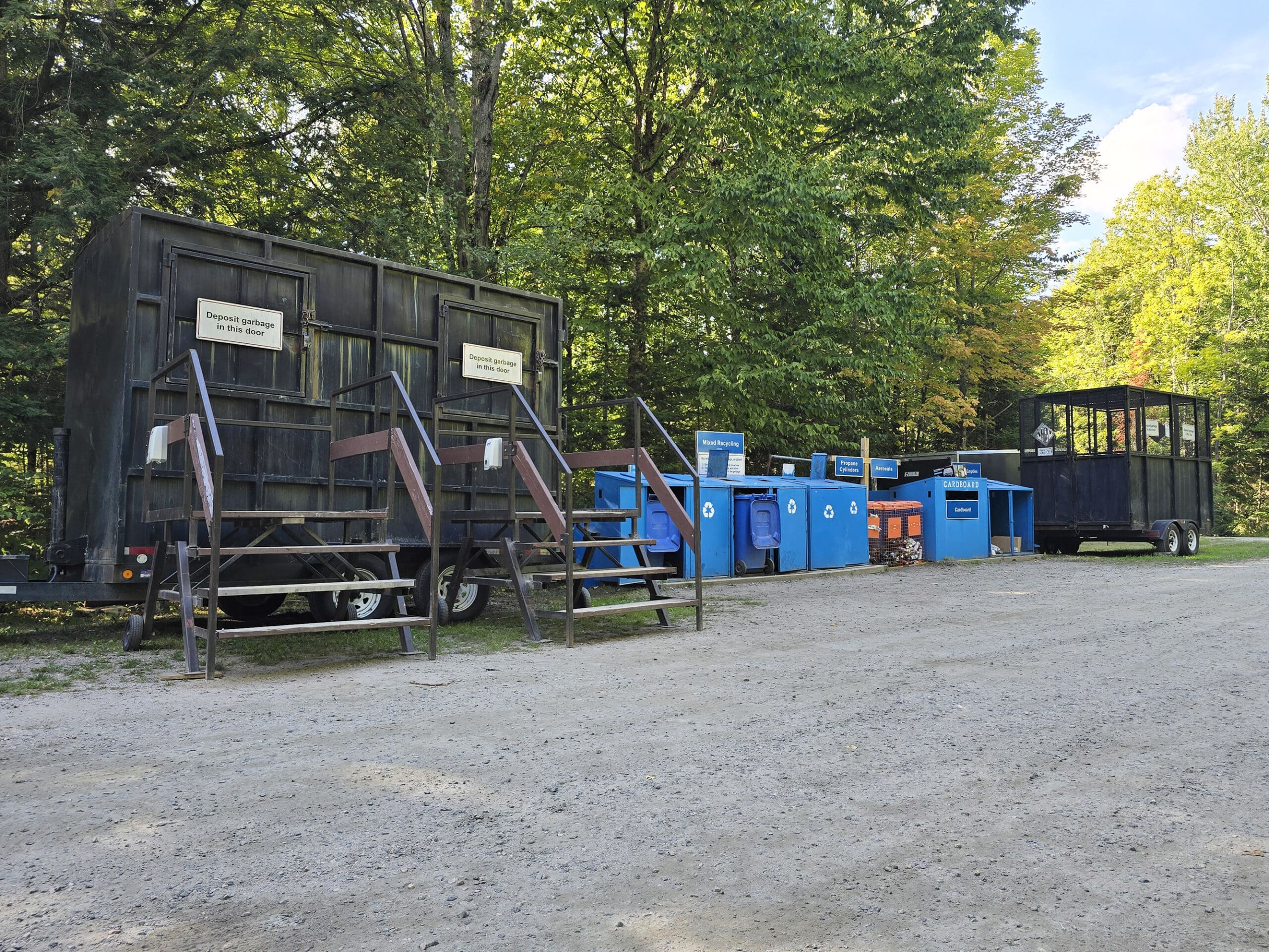 The garbage and recycling area at Restoule Provincial Park.