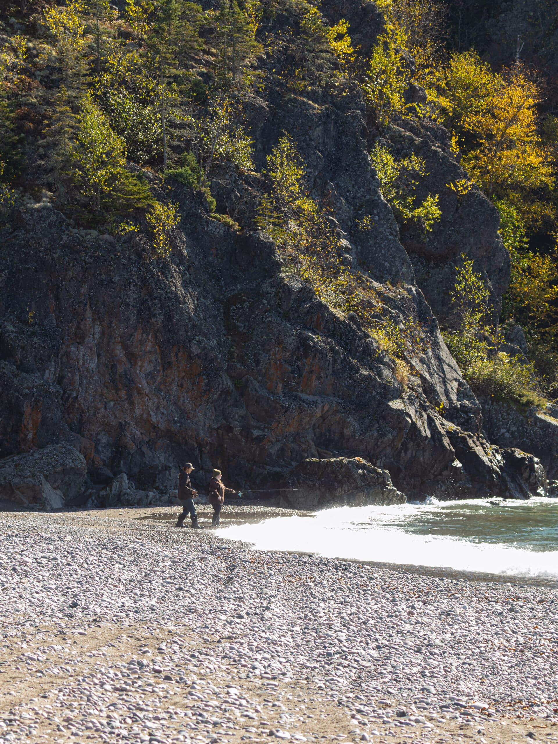 2 people fishing at Schreiber Beach.