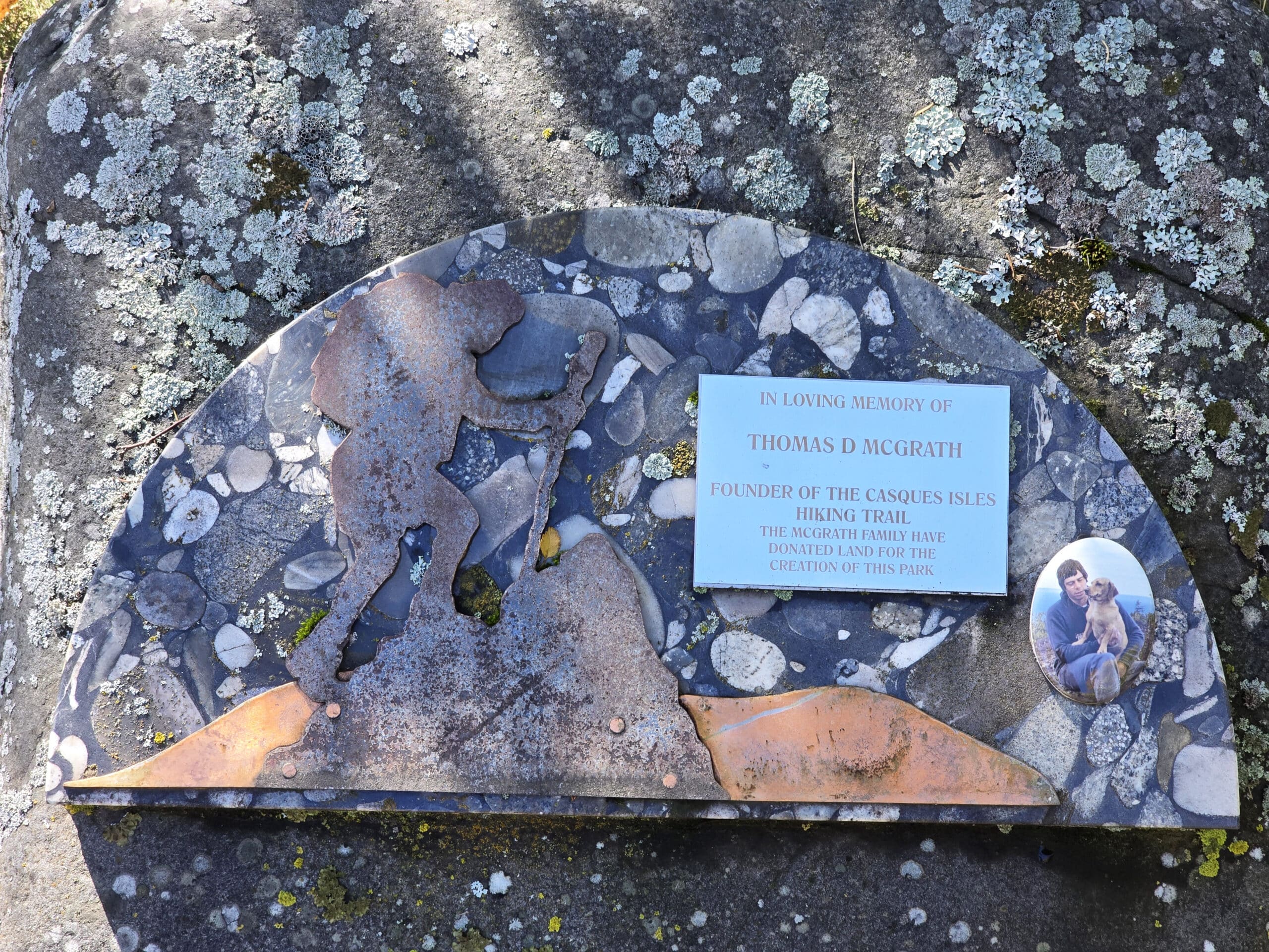 A small memorial stone at Schreiber Beach.