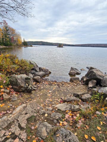 A rocky shoreline at Brent Campground in Algonquin Provincial Park.
