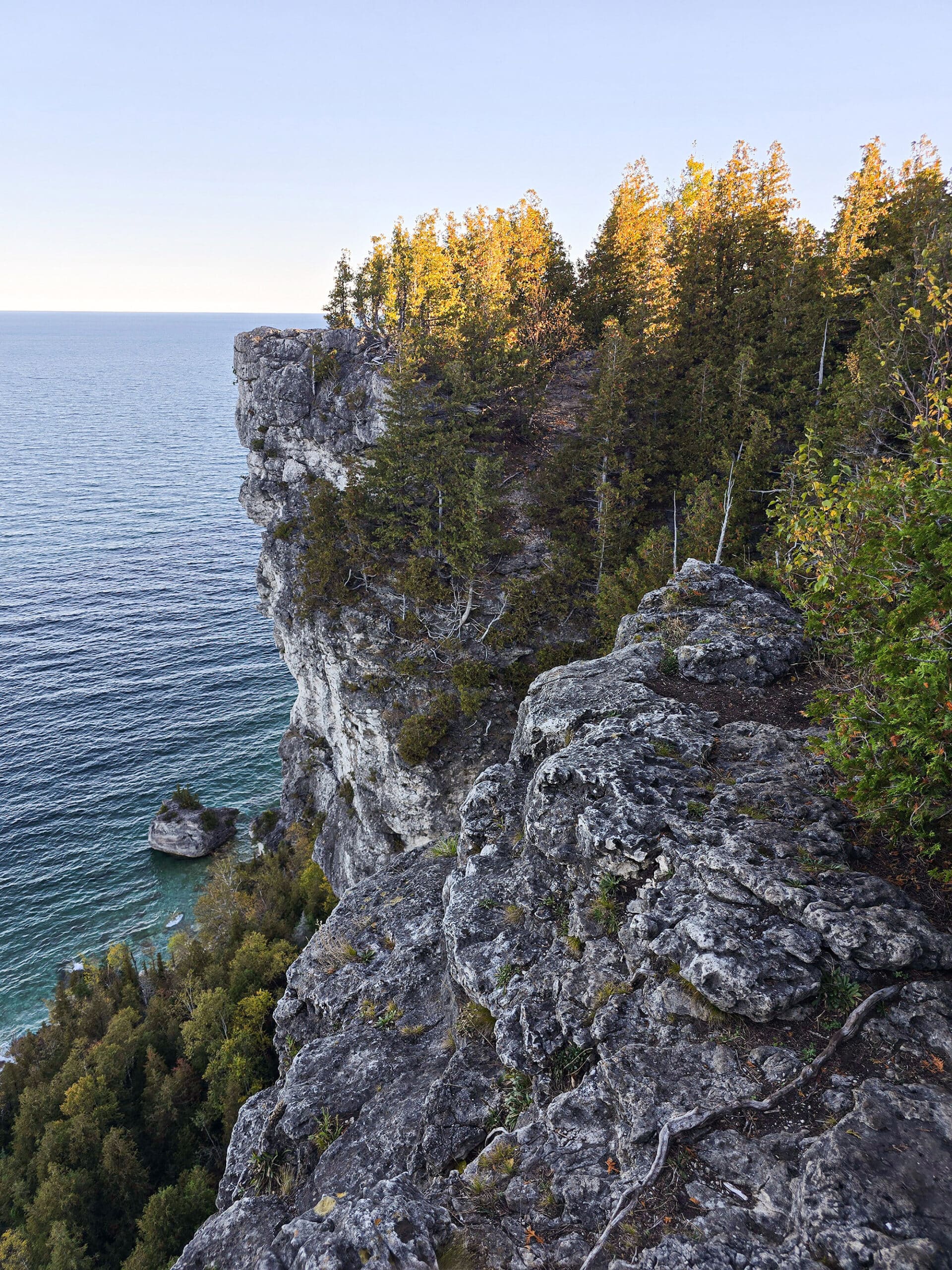 A view of Lion’s Head lookout, with georgian bay in the background.