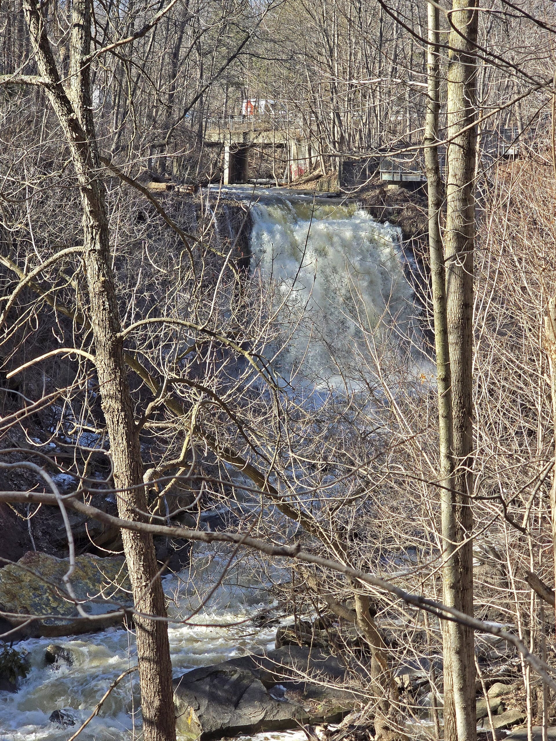 Smokey Hollow Falls Waterfall.