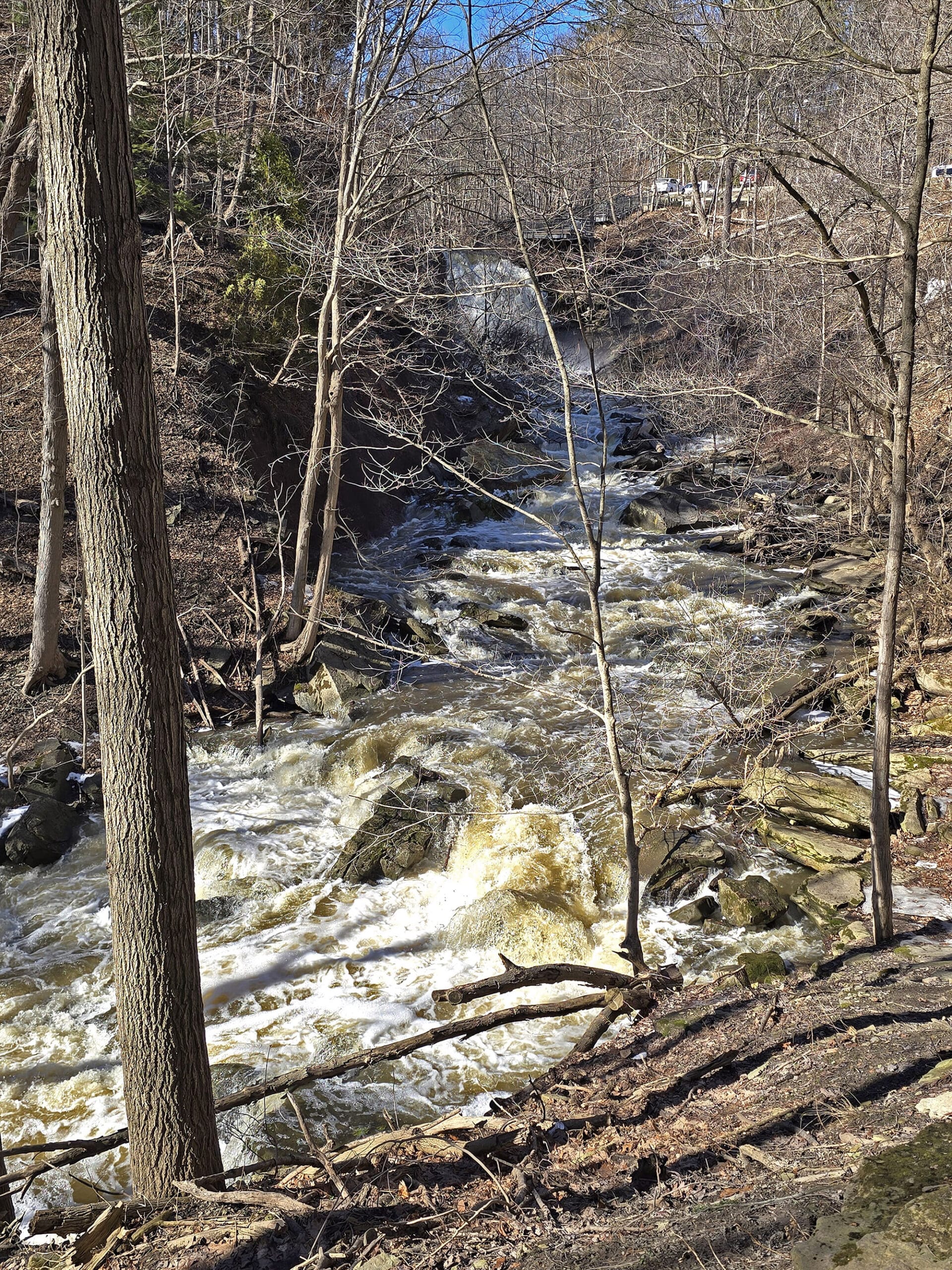 Smokey Hollow Falls Waterfall.