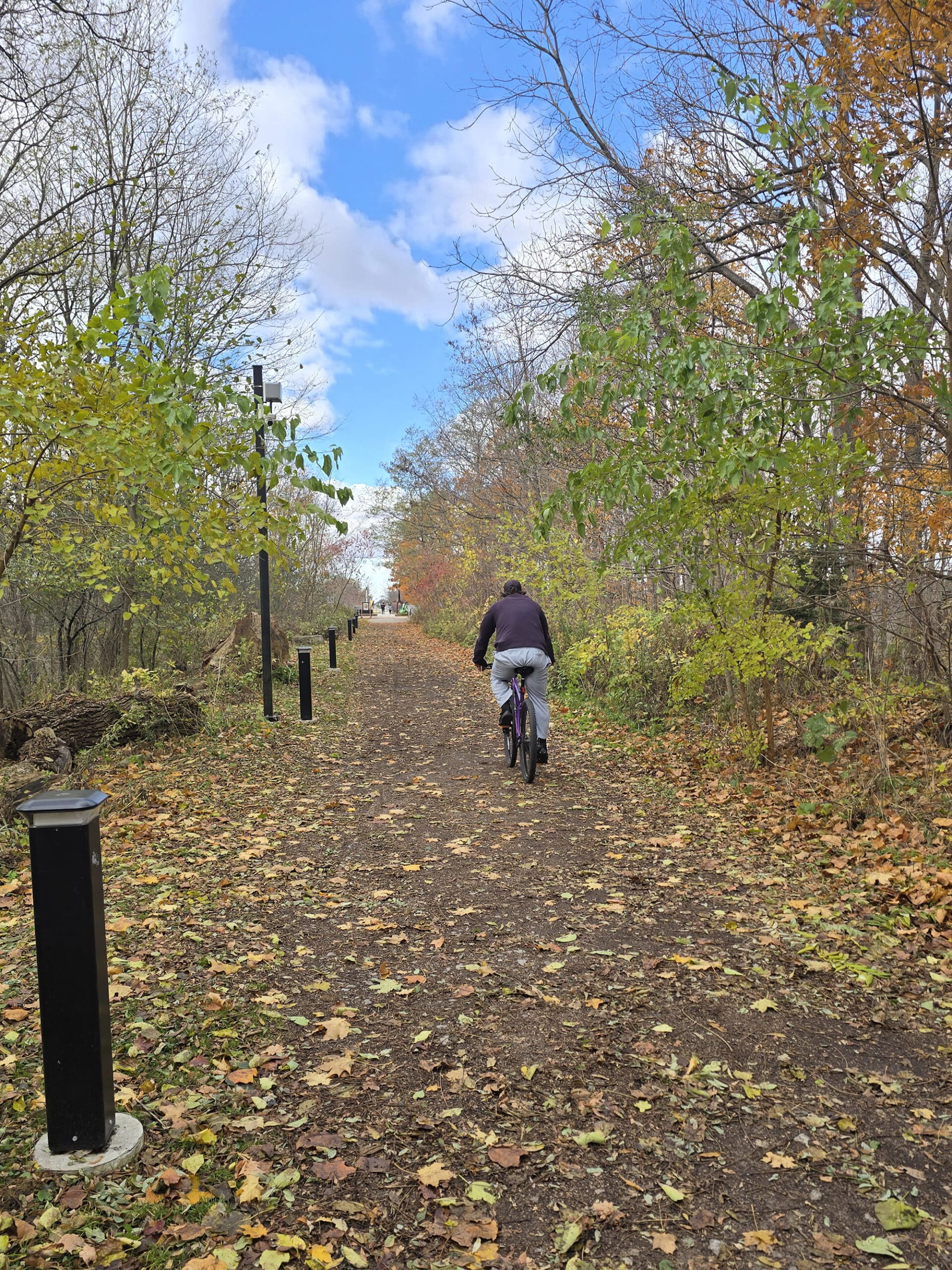A cyclist on the st thomas trail.