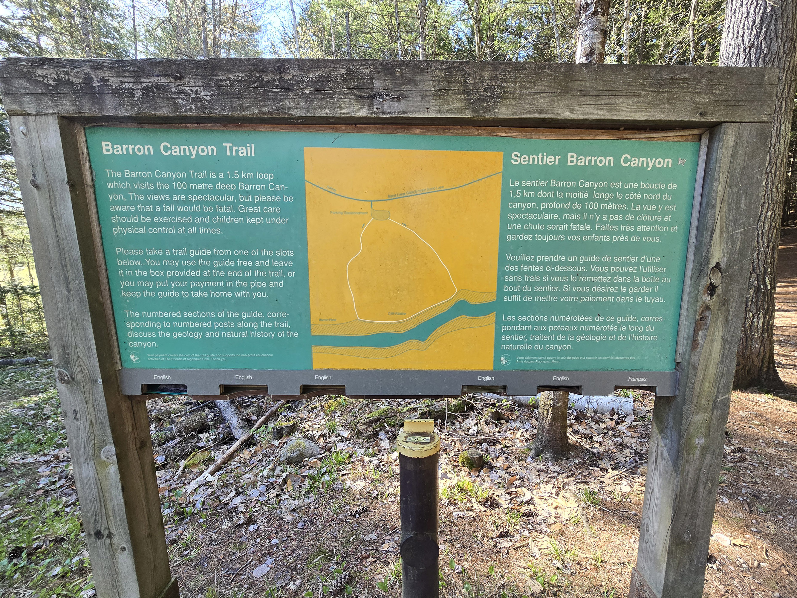 The trailhead sign at barron canyon.