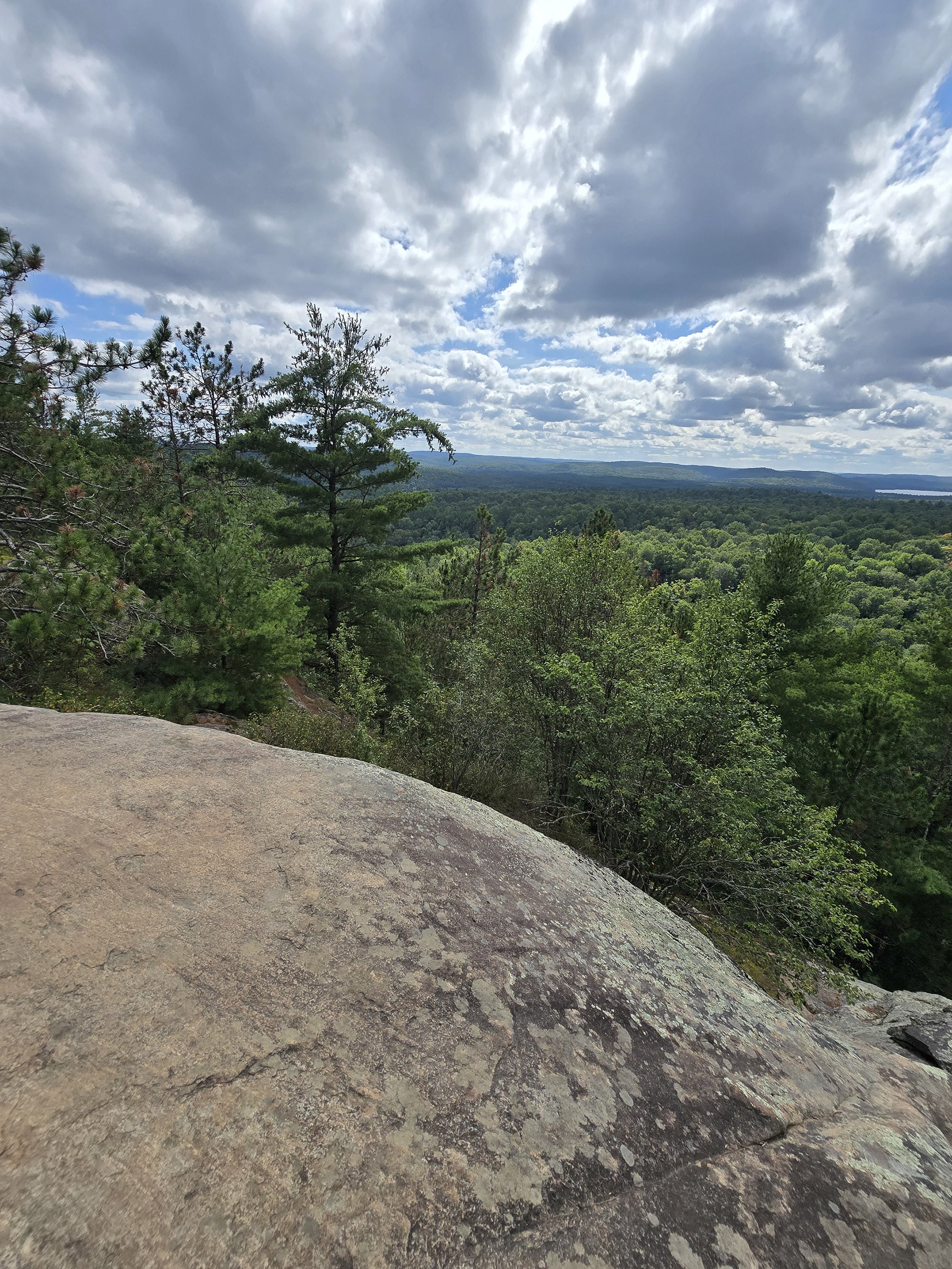 A scenic view along the Lookout Trail in Algonquin Provincial Park.