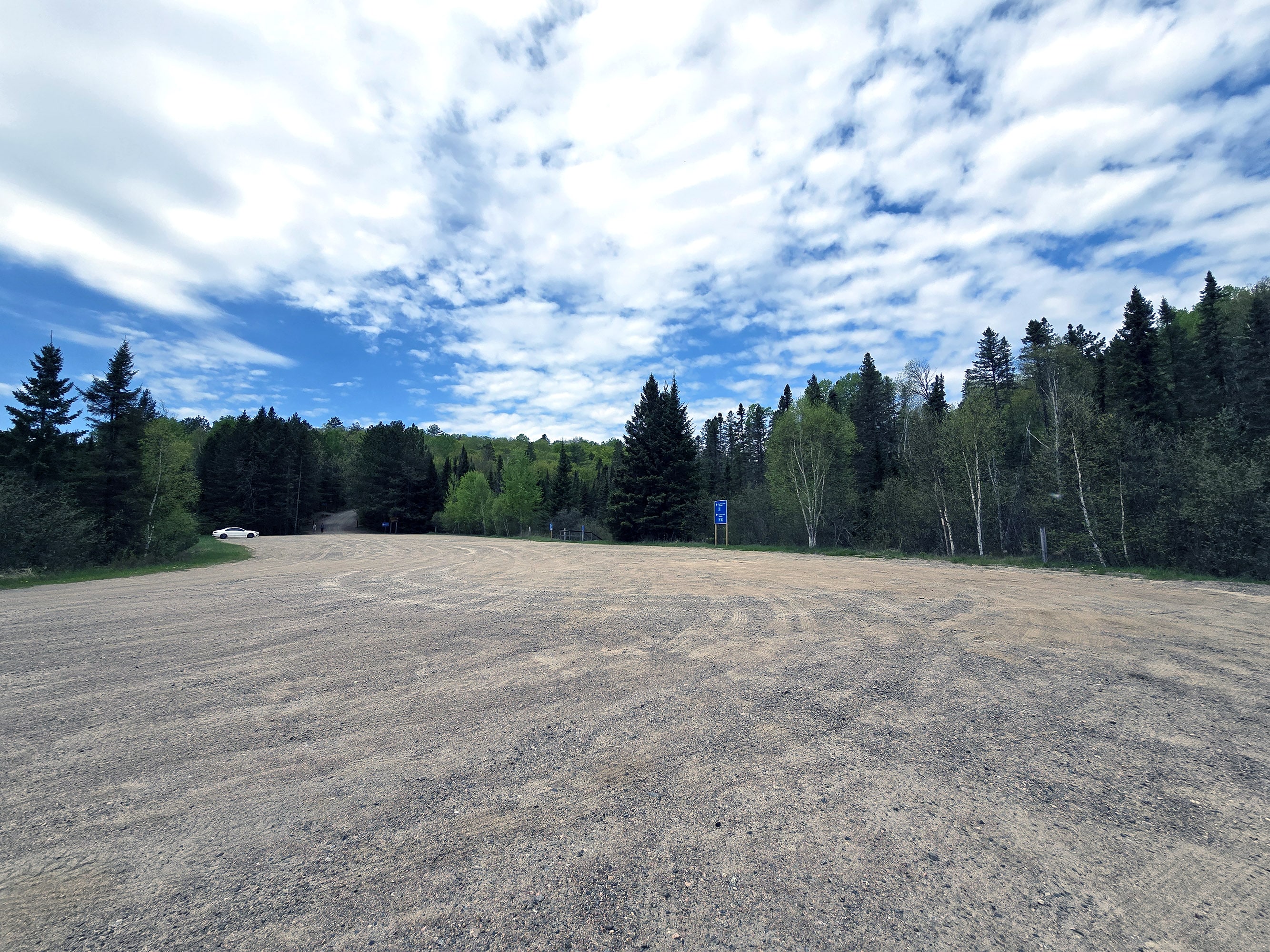 The parking lot for the big pines trail.